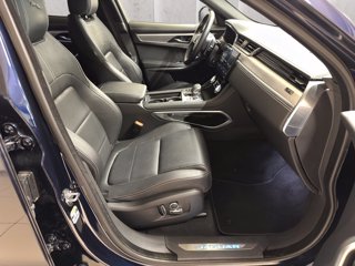 JAGUAR F-Pace (X761) JAGUAR 2.0 250 CV AWD au R-Dynamic SE