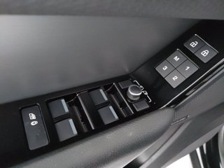 LAND ROVER Range rover velar 2.0d i4 mhev r-dynamic s 4wd 204cv auto