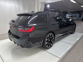 BMW 320i Touring MSport Pro auto