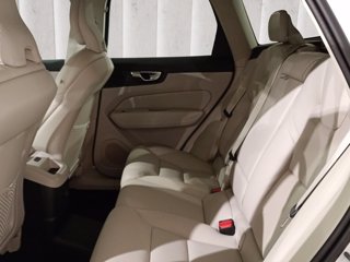 VOLVO XC60 2.0 t6 recharge phev obc 6,4kW Ultimate Dark awd auto