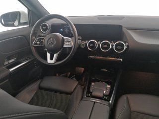 MERCEDES Gla 200 sport plus auto