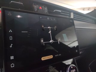 JAGUAR F-Pace (X761) JAGUAR 2.0 D 163 CV AWD au R-Dynamic S