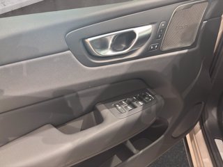 VOLVO XC60 2.0 b5 mhev Ultra Dark awd auto