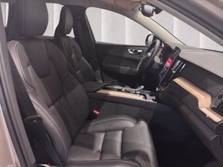 VOLVO XC60 2.0 b5 mhev Ultra Dark awd auto