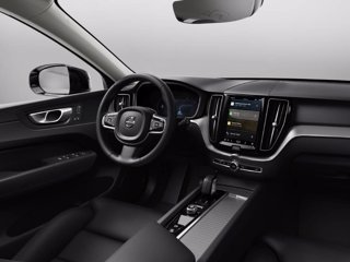 VOLVO XC60 2.0 b5 Plus Dark awd auto