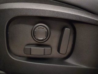 JAGUAR F-Pace (X761) JAGUAR 2.0 D 163 CV AWD au R-Dynamic S