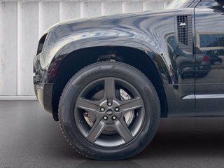 LAND ROVER Defender (2019) LAND ROVER 130 3.0D I6 300 CV AWD Auto Outbound