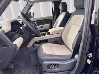 LAND ROVER Defender (2019) LAND ROVER 130 3.0D I6 300 CV AWD Auto Outbound