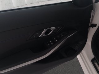 BMW 320d touring mhev 48v xdrive msport auto