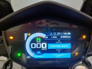 MOTO GUZZI V85 tt abs my21