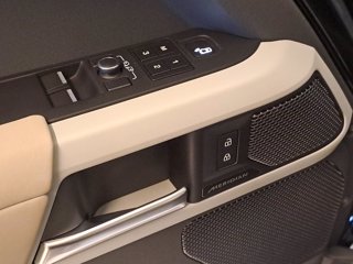 LAND ROVER Defender (2019) LAND ROVER 90 3.0D I6 200 CV AWD Auto SE