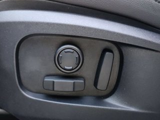 JAGUAR F-Pace (X761) JAGUAR 2.0 D 163 CV AWD au R-Dynamic S