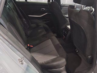 BMW 320d touring mhev 48v xdrive msport auto