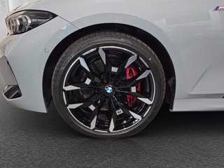 BMW 320d touring mhev 48v xdrive msport auto