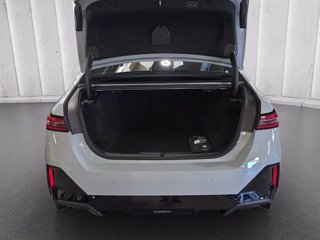 BMW 520d 48v xdrive msport pro auto