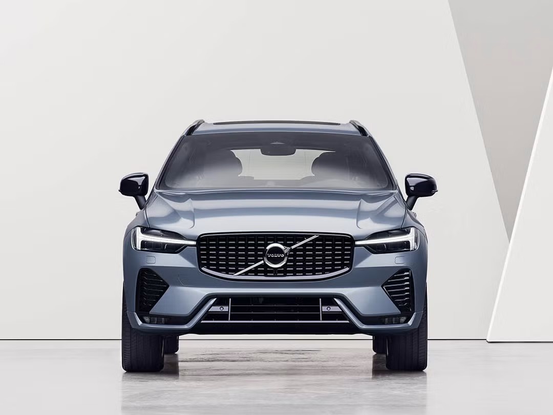 288149 Volvo XC60 Recharge T8 AWD Thunder Grey (1)