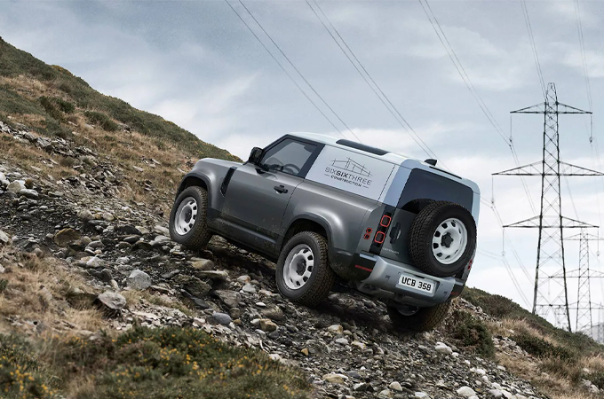 Land Rover Defender Section 2