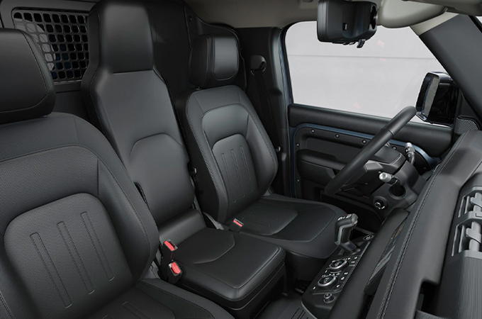 Land Rover Defender Section 3