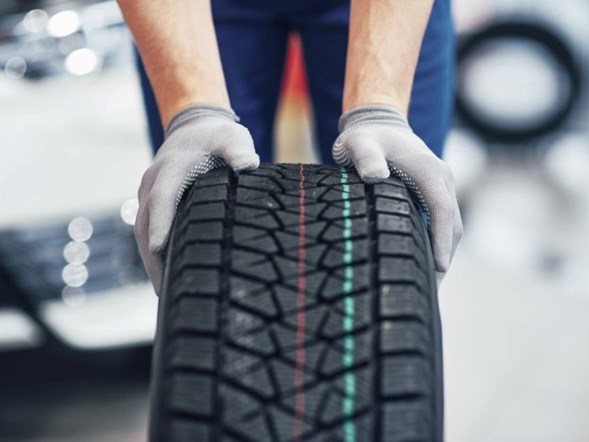 Cambio Pneumatici Auto Manutenzione