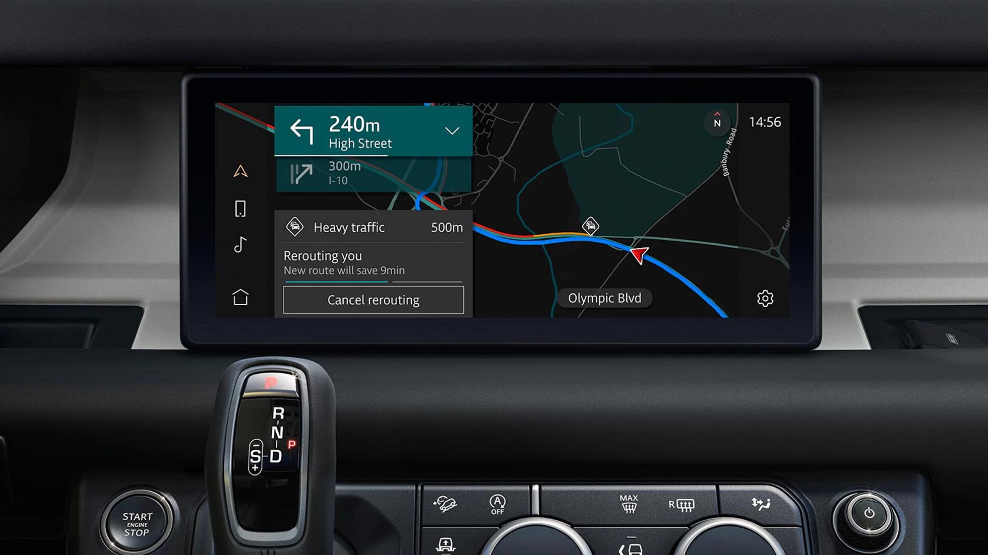 Land Rover Defender Milano Lecco Bergamo display