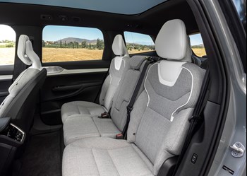 332708 Volvo EX90 Vapour Grey Interior (1)