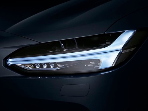 Volvo V90 Monza e Brianza fari LED