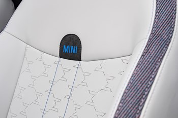 P90536631 Highres Mini Cooper S 02 202