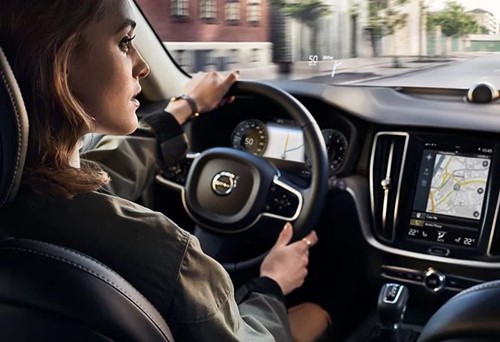 Volvo V60 Monza e Brianza interni